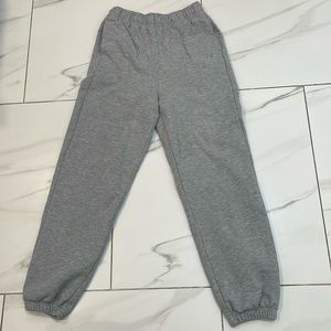 ALO Accolade Jogger in Athletic Heather Gray